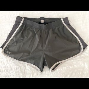 Under Armour - Women’s Medium Athletic Shorts